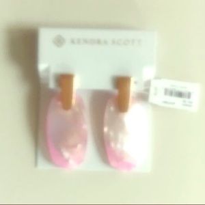 NWT Kendra Scott earrings